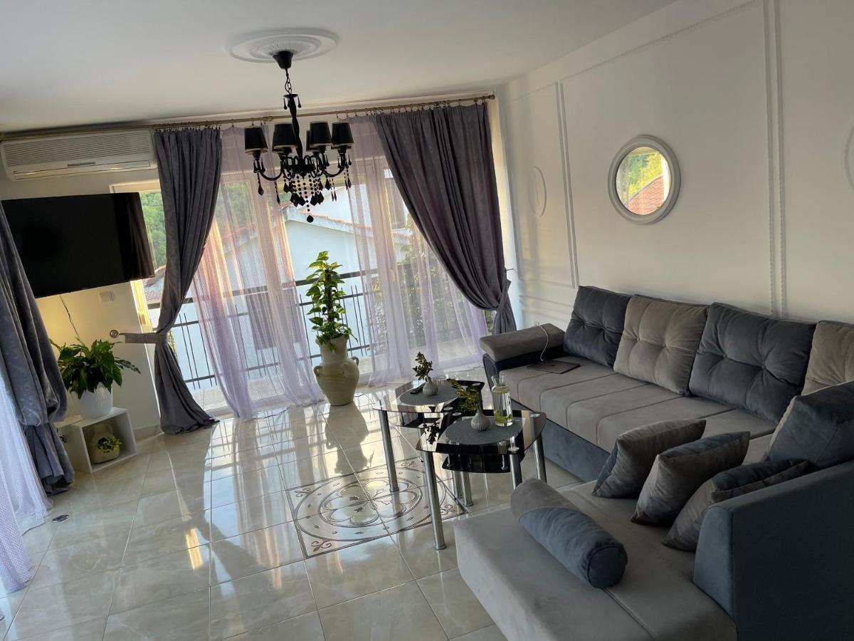 Apartmani Cirovic Luxury Херцег-Нови Экстерьер фото