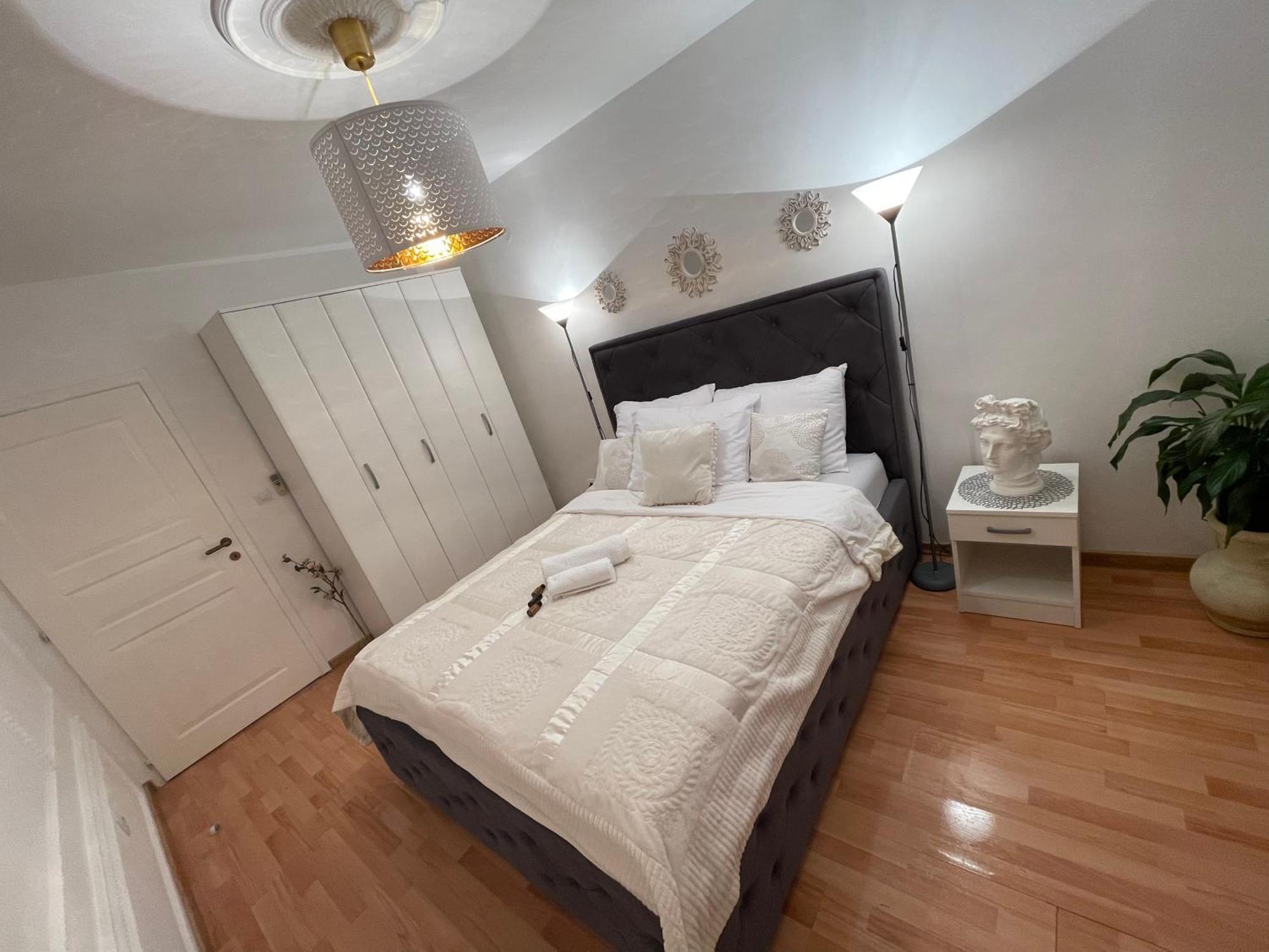 Apartmani Cirovic Luxury Херцег-Нови Экстерьер фото